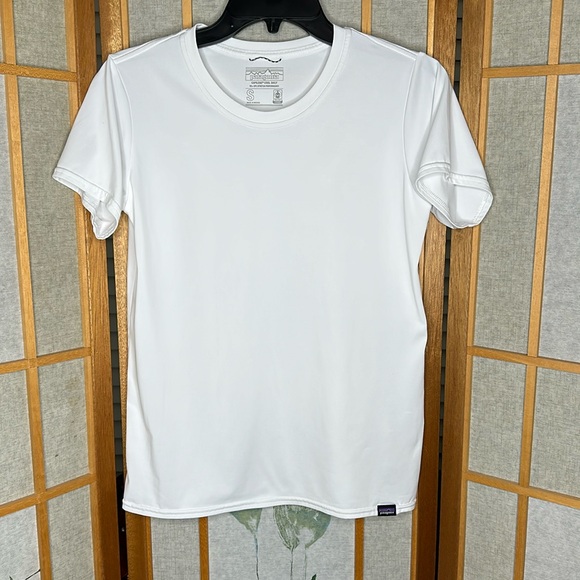 Patagonia Tops - Patagonia Women's Capilene Cool Daily White T-Shirt size small-stretchy material